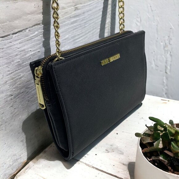 Steve Madden Black Crossbody With Gold Chain Strap Vegan Leather Small 8”x6” - Picture 2 of 10